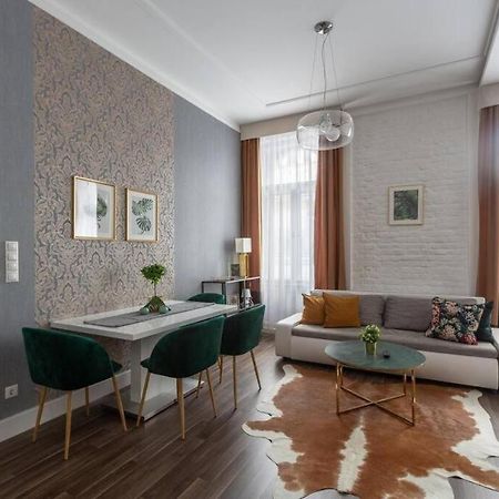 Chic, Captivating Space Near Opera House Budapest Exterior foto