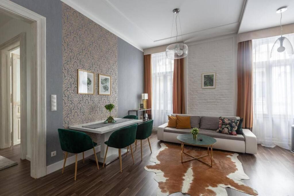 Chic, Captivating Space Near Opera House Budapest Exterior foto